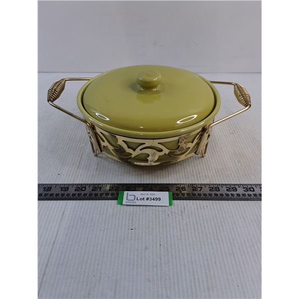 Bauer Ceramic 9" Casserole Dish w/Metal Holder