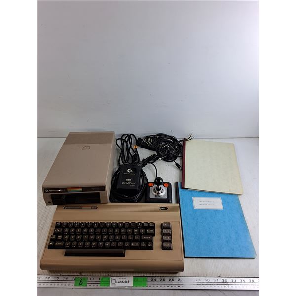 Commodore 1541, Keyboard, TAC2 Joysticks, Power Supply, Cords - Powers On, As Is