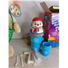 Image 3 : 20" Lamb Holding Basket, Snowman Sno-Cone Maker