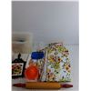 Image 4 : Tupperware Container & Lids, Dough Roller, Tablecloth 68" x 50", Juicer, Tile Art