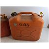 Image 3 : 5 &  2 1/2 Gal Jerry Cans - Cannot Ship