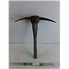 Image 1 : 17" Pick Axe - Pickup Preferred