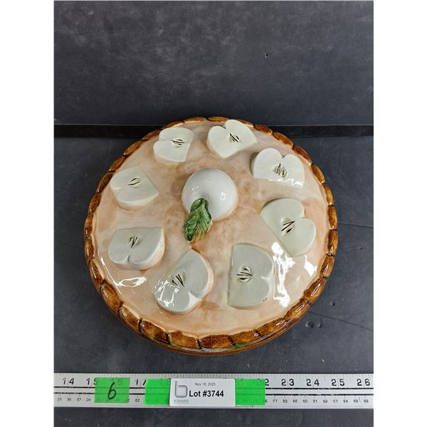 11" Ceramic Pie Dish with Lid