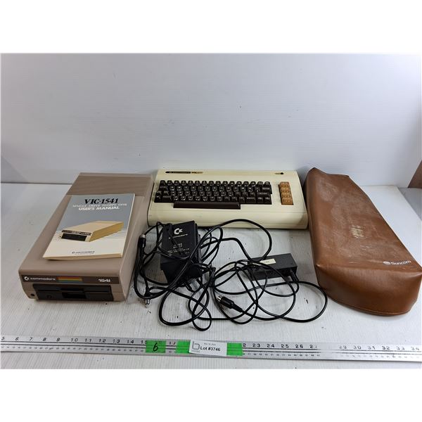 Commodore 1541 Computer, Vic 20 Computer Keyboard, Power Cords - As Is