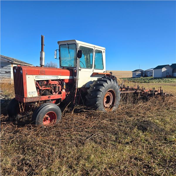 International 806 Diesel Tractor (Non runner )&  14ft Cultivator-Located in Wakaw Area