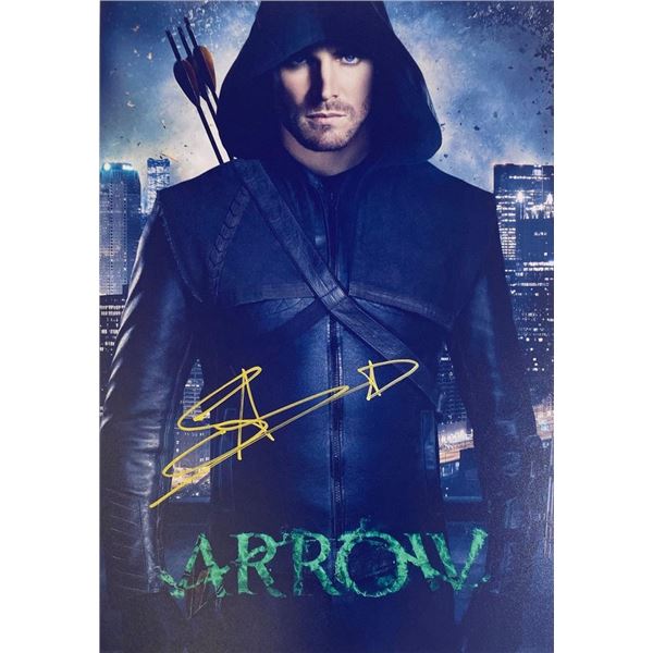 Arrow Stephen Amell facsimile signed photo