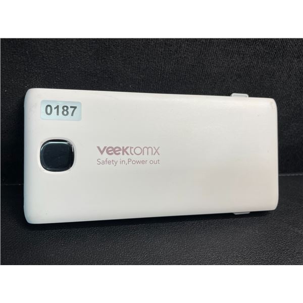 1 Veektomx 10,000mAh Portable Power Bank/Charger w/ Built-in Cables - No Box/Open Box
