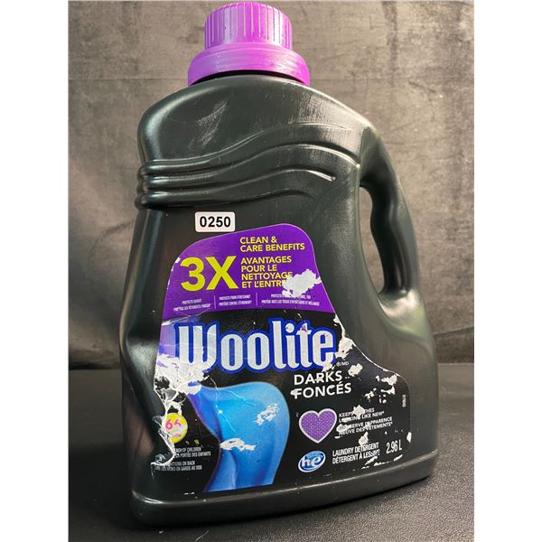 1 Jug of Woolite Darks Laundry Detergent (2.96L Jug) - New