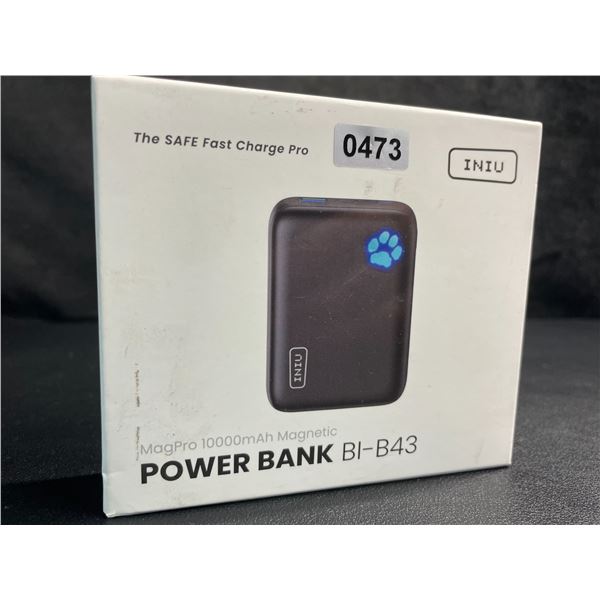 1 INIU MagPro 10,000mAh Magnetic Power Bank - New in Box