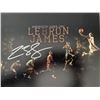 Image 1 : LeBron James signed photo
