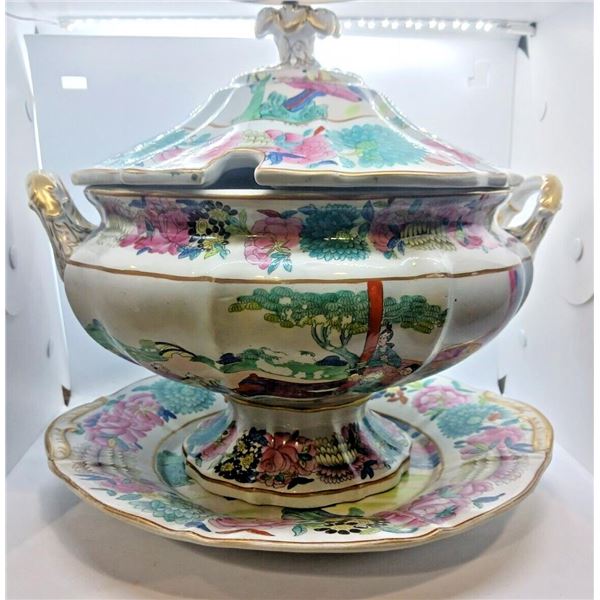 Timeless Elegance: Antique Chinaware, Teapots, and Collectible Ceramics