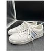 Image 2 : White Casual Low-Top Sneakers with Blue Stripe Accent, Size 10