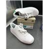Image 3 : Adidas Advantage K White and Green Sneakers, Size 6