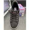 Image 2 : Skechers Women’s Swift Fit Black Memory Foam Sneakers – Size 7