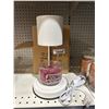 Image 2 : Electric White Candle Warmer Lamp with Candle