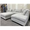 Image 2 : THOMASVILLE – MILES 3PC FABRIC SECTIONAL WITH STORAGE OTTOMAN