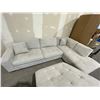 Image 5 : THOMASVILLE – MILES 3PC FABRIC SECTIONAL WITH STORAGE OTTOMAN