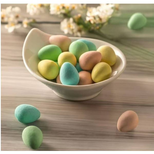 Lot of 12 Cadbury Mini Eggs 33g Each,
