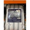 Image 2 : Comfy Bamboo World Graham Comforter Set, King, 7 Pieces