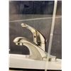 Image 3 : Peerless P88620LF-BN Brushed Nickel Lavatory Faucet