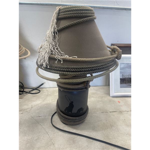 Table Lamp With Rope Details and Western-Themed Silhouette