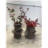 Image 1 : Decorative Rope-Wrapped Vases with Artificial Berry Stems