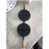 Image 2 : Taylor Forbes Double Cast Iron Waffle Maker With Wooden Handles