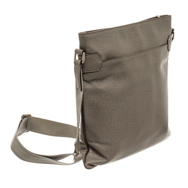 Louis Vuitton Gray Taiga Leather Sasha Crossbody Bag