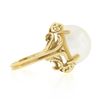 Image 5 : Vintage 14K Yellow Gold Large 14.8mm Mabe Pearl Open Work w/ Grooved Band Ring