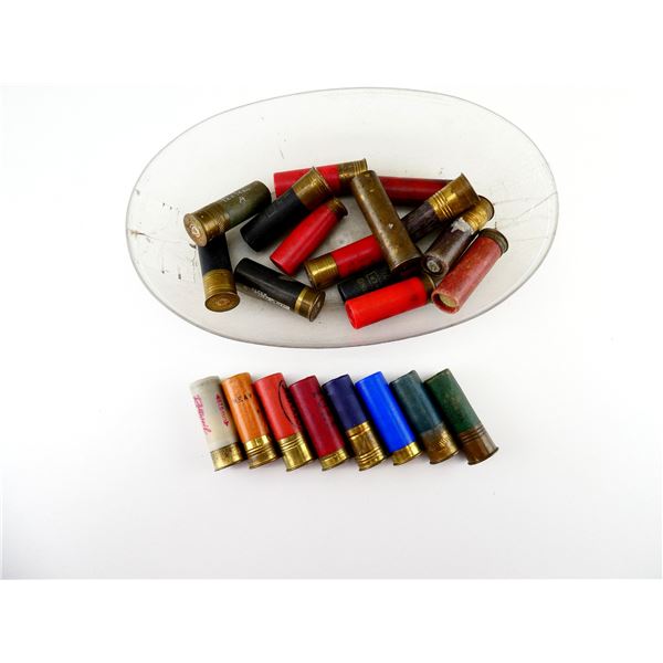 ASSORTED 12 GAUGE 2 3/4" / 3" SHOT SHELL AMMO AND PRIMED BRASS SHOT SHELL HULL LOT