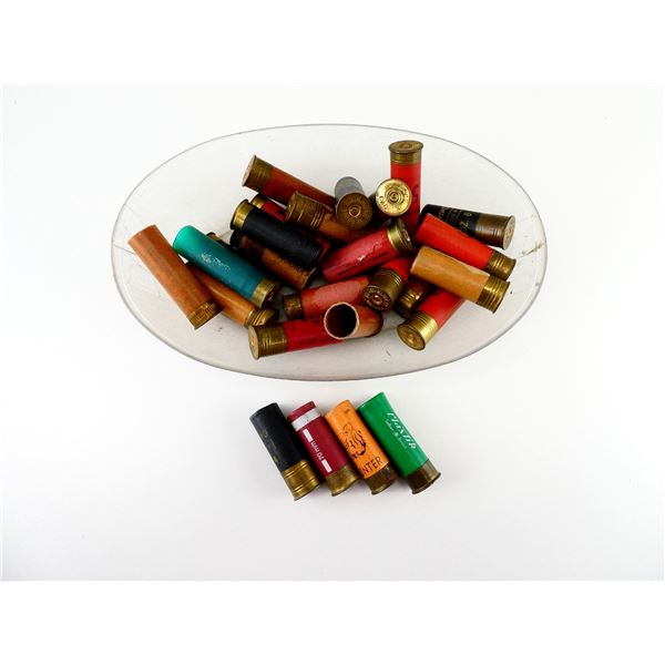 ASSORTED 12 GAUGE 2 3/4" / 3" SHOT SHELL AMMO AND PRIMED SHOT SHELL HULLS LOT