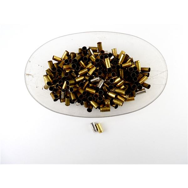 PRIMED ASSORTED 9MM LUGER BRASS AND NICKEL CASES LOT