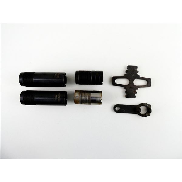 ASSORTED 12 GAUGE CHOKE AND WRENCH LOT