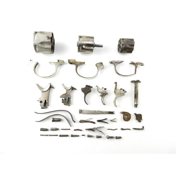 UNKNOWN SMALL / MEDIUM FRAME REVOLVER PARTS LOT