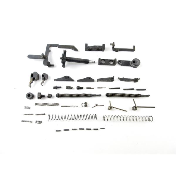 LLAMA SUPER COMMANCHE REVOLVER PARTS / ETC. LOT