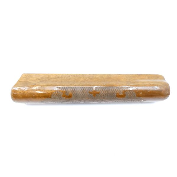 REMINGTON 1100 12 GA. SHOTGUN FOREND