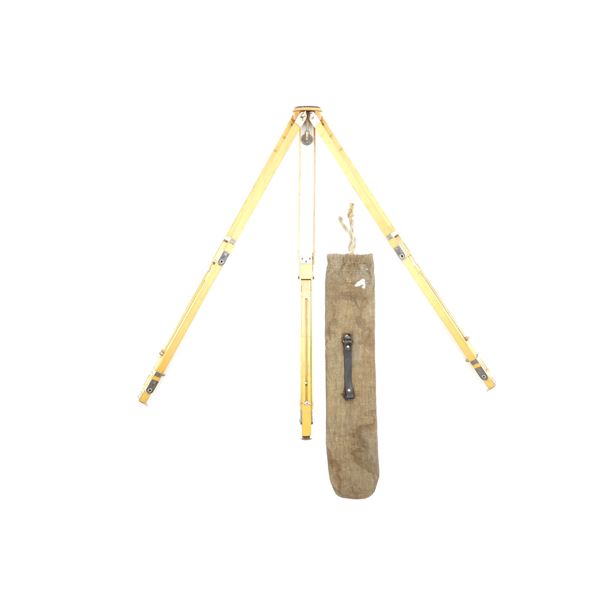 JCA TRIPOD WITH CARRY CASE