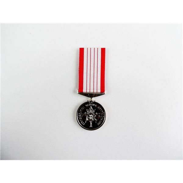 REPRODUCTION CANADIAN CENTENNIAL MEDAL
