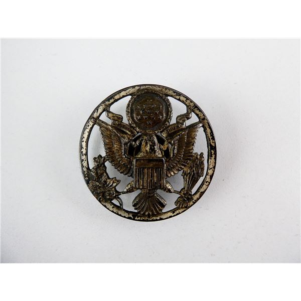 WWII U.S. MILITARY ENLISTED FEMALE HAT BADGE