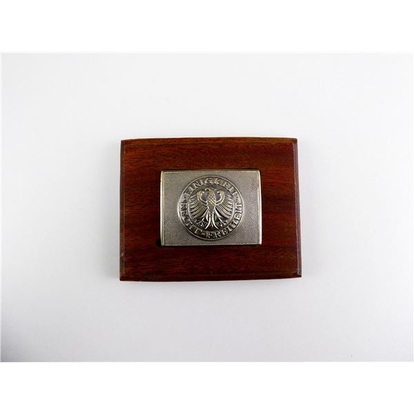 POST-WWII WEST GERMAN ARMY BUCKLE PLAQUE