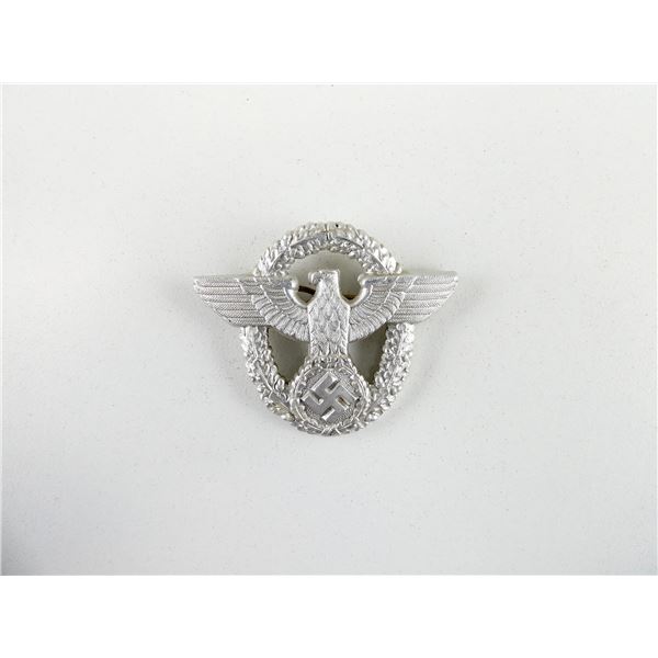 WWII GERMAN POLICE CAP BADGE