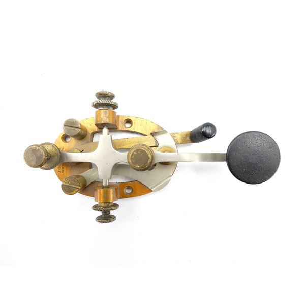 UNKNOWN MILITARY MORSE CODE DEVICE