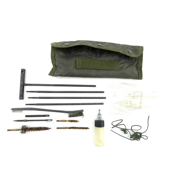 U.S. MILITARY M16 CLEANING KIT