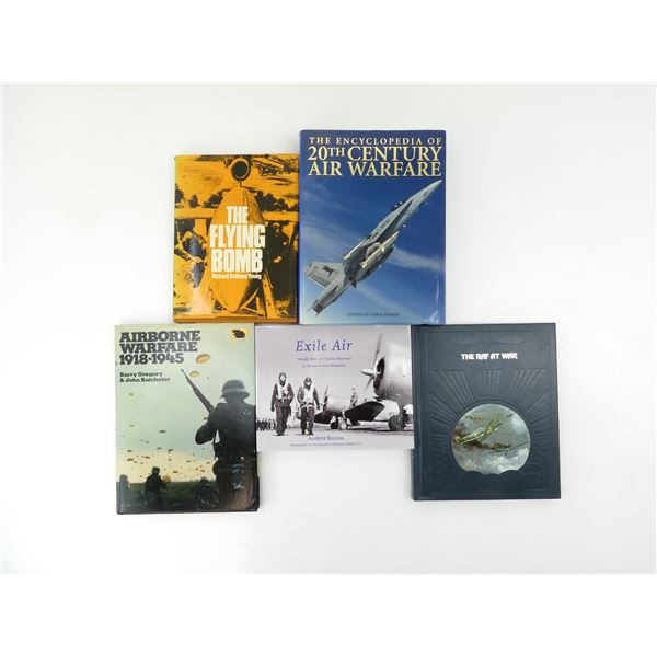 ASSORTED MILITARY AIRCRAFT / AIR WARFARE BOOK LOT