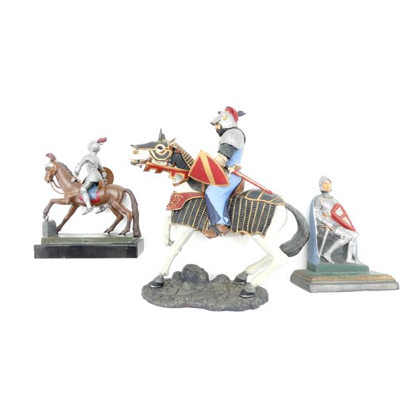 MEDIEVAL STYLE KNIGHT / KNIGHT'S ON HORSEBACK FIGURINE LOT