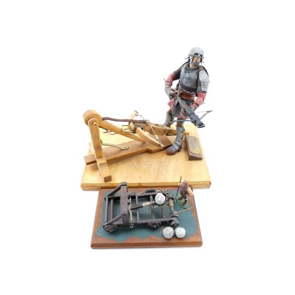 ASSORTED ARBALIST / CATAPULT MODELS LOT