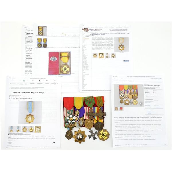 ASSORTED WWI / WWII FRENCH REPUBLIC MILITARY MEDALS LOT