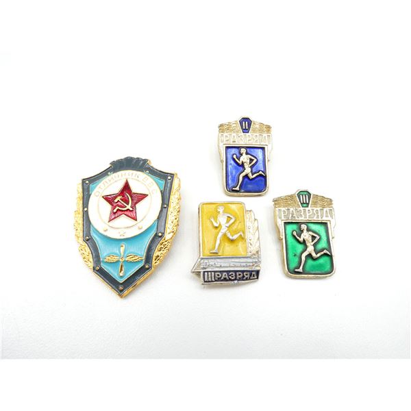 ASSORTED RUSSIAN MILITARY BADGE LOT