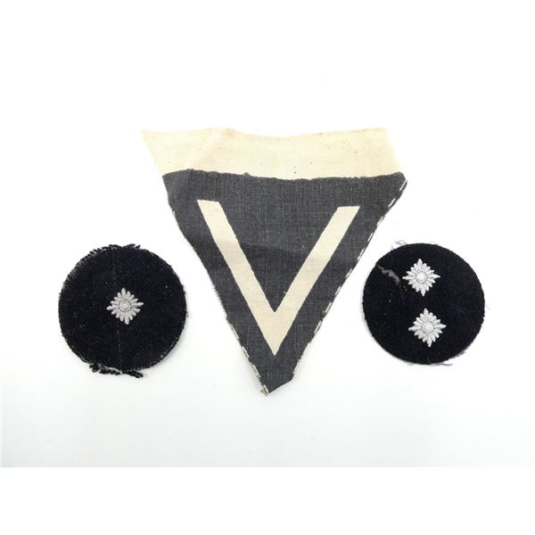 WWII GERMAN HITLER YOUTH / KRIEGSMARINE BADGE LOT