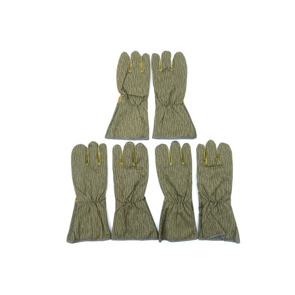 EAST GERMAN MILITARY CAMO WINTER GLOVES LOT
